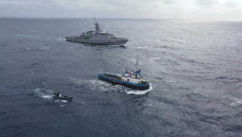 Rebocador interceptado pela Marinha do Brasil com apoio da FAB e PF