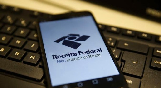 Contribuinte pode baixar programa no computador ou no celular