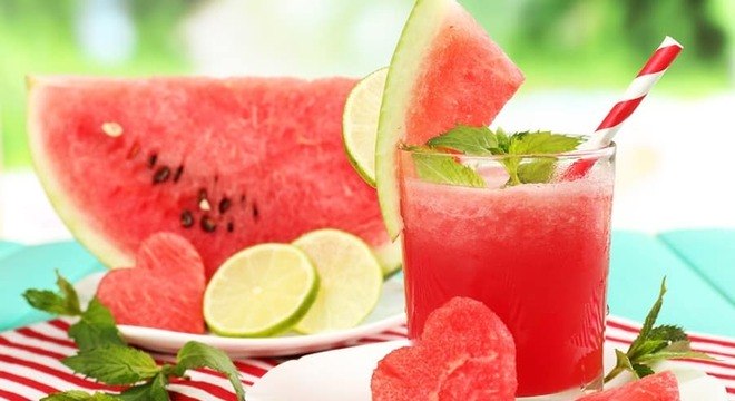 Receita Suco Detox De Melancia Com Gengibre Para Emagrecer