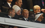 Recep Tayyip Erdogan, presidente da Turquia, assiste ao jogo entre Manchester City e Inter de Milão na final da Champions ao lado de  Aleksander Ceferin, presidente da Uefa