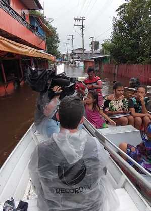 Equipe da Record no Amazonas 