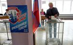 Em setembro, a maioria dos eleitores que participaram de referendos feitos pela Rússia no leste e no sul da Ucrânia votou a favor da anexação ao território russo. As campanhas em Donetsk, Lugansk, Kherson e Zaporizhzhia são consideradas 'farsa eleitoral' pelo governo de Kiev e não foram reconhecidas internacionalmente