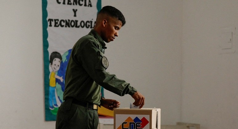 Referendo não tem efeito jurídico na Venezuela
