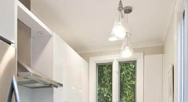 reforma de cozinha pequena toda branca