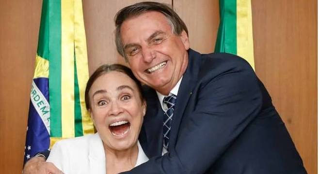 Resultado de imagem para regina duarte bolsonaro