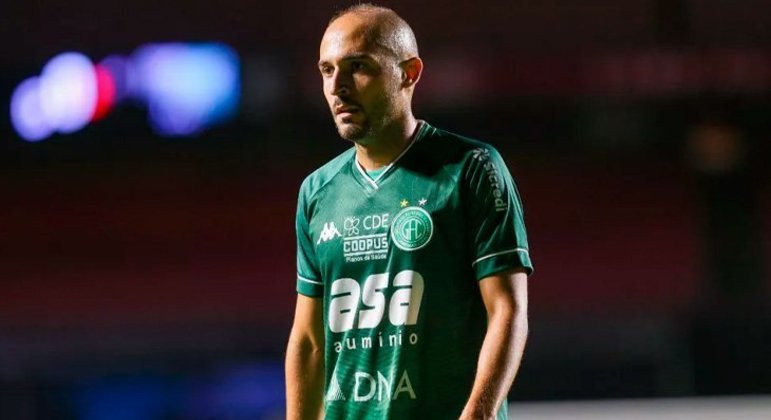 Régis (Meia - Guarani): 10 assistências na Série B.