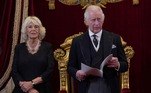 Charles 3º foi oficialmente proclamado o novo monarca do Reino Unido neste sábado (10), abrindo uma nova era na história de um país que se prepara para se despedir de Elizabeth 2ª, sua guia e símbolo de estabilidade por sete décadas