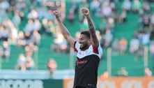 Reinaldo se torna o lateral-esquerdo com mais gols na história do São Paulo