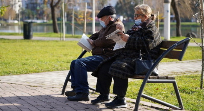 Idosos têm mais chances de pegar covid novamente