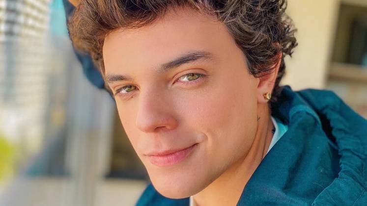 Após interpretar o filho caçula de Israel em Gênesis, Marcus Bessa comemora a oportunidade de participar da superprodução Reis em suas redes sociais: 'Muito feliz e encantado com tudo… Equipe, elenco, história e meu personagem. Já estamos a todo vapor e gravei cenas que vão fazer vocês chorarem até desidratar', brincou o ator. Ele ainda pediu para o público preparar os 'lencinhos': 'Meu personagem promete', avisa. Marcus também é bastante conhecido do público teen e estrelou recentemente um filme em uma plataforma de streaming.