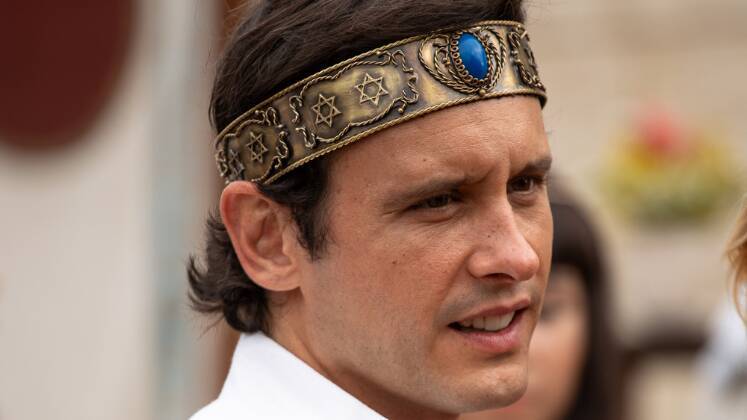 Fique ligado! Reis — Especial será exibido a partir desta segunda-feira (18) na RECORD. A décima temporada da superprodução, A Decadência, estreia no dia 22 de abril na emissora. 