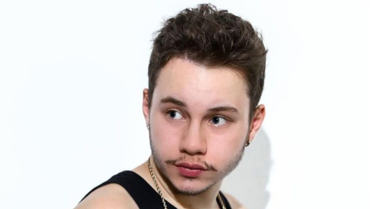 Depois de despontar em uma novela infantil e dar vida ao carismático Éder no sucesso Gênesis, na Record TV, Leo Belmonte encara um novo desafio na superprodução Reis. Com apenas 19 anos, o ator é bastante experiente na frente das telas. Ele começou a fazer comerciais aos 6 anos de idade, participou de um programa de humor na TV e também fez novelas, filmes e séries