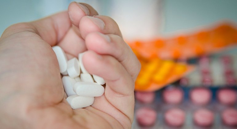 Uso esporádico do medicamento não oferece risco a hipertensos, salienta autor Uso esporádico do medicamento não oferece risco a hipertensos, salienta autor