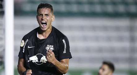 Renan tem contrato com o Bragantino até dezembro