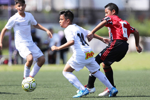 Santos se reúne por renovação de joia da base; jovem tem quatro propostas -  24/10/2019 - UOL Esporte