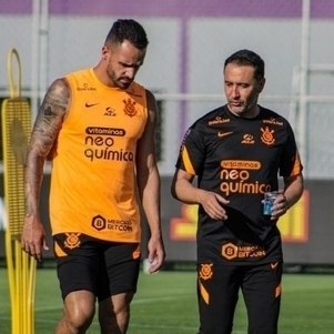 Renato Augusto e Vítor Pereira