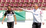 Na época, o técnico da amarelinha ainda era Dunga, mas um velho conhecido viria a assumir o posto