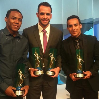 Além do título do Brasileiro, Renato Augusto ainda foi eleito o melhor jogador do campeonato de 2015 e voltou ao radar da seleção