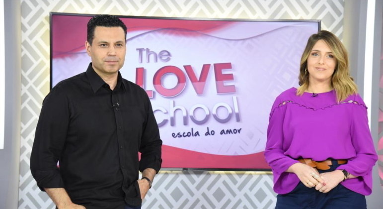 Renato e Cristiane Cardoso são os apresentadores do The Love School - Escola do Amor