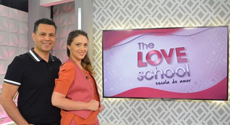 Renato e Cristiane Cardoso comandam o The Love School - Escola do Amor deste sábado (14)