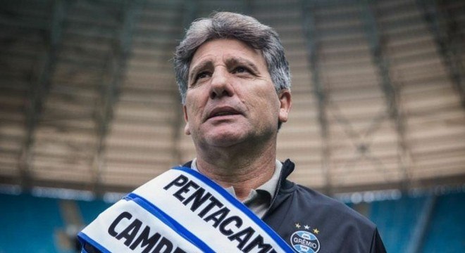 Renato Gaúcho precisa dar uma resposta. Vive fase contestada no Grêmio