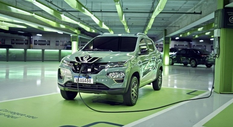 Kwid elétrico já teve mais de 700 unidades vendidas