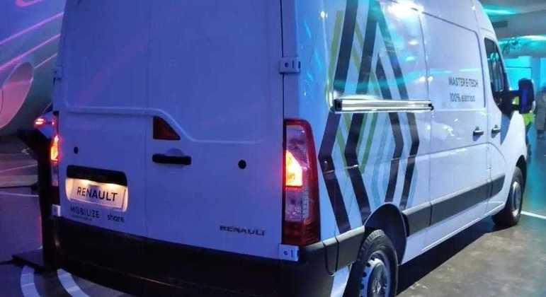 Renault Master E-tech chega para concorrer com Citroën Ë-Jumpy e Peugeot e-Expert