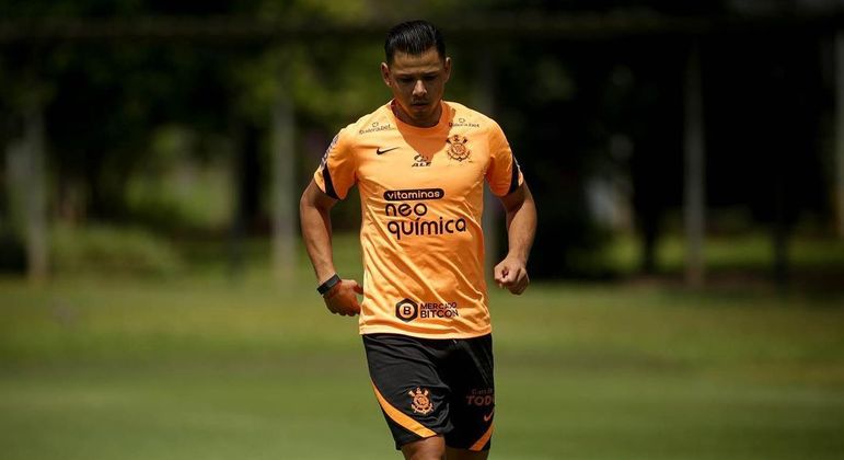 Repatriado, Romero tem inscrição regularizada e pode entrar em campo nesta quarta-feira (18)