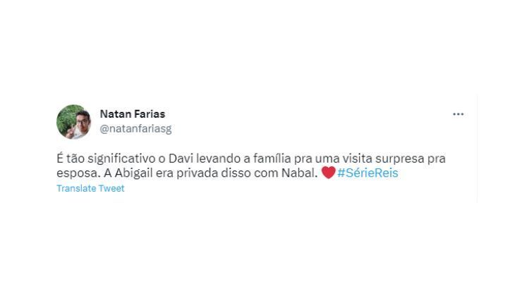 O público aprovou o carinho do rei com a esposa!