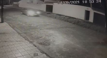 Câmera de segurança mostra ação de bandidos