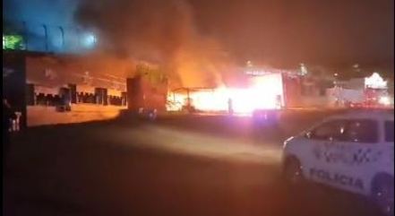 Ninguém se feriu em incêndio no autódromo em SP