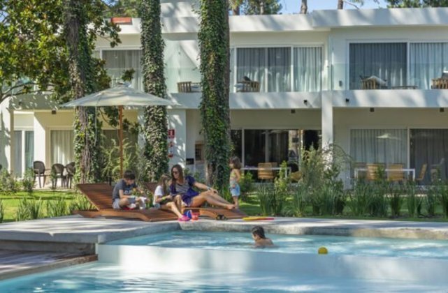 A escolha do resort foi feita pela comissão técnica de Ramón Díaz, e as diárias variam entre R$450 e R$1.800 a depender do tipo das instalações