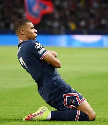 Resposta: o jovem atacante francês custou aos cofres do Paris Saint-Germain o valor de 180 milhões de euros.