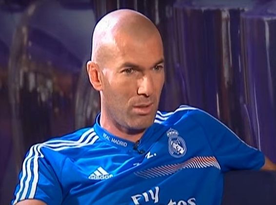Resposta: O técnico que levou o clube espanhol ao tricampeonato europeu foi Zinedine Zidane, que também defendeu o time na época de jogador.