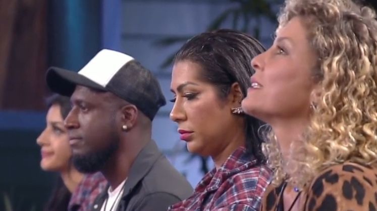 Após seu retorno, Babi viu as rivais voltarem para a casa e desistirem do jogo. Deolane pediu para sair do reality após saber do estado de saúde da mãe, e Pétala bateu o sino no dia seguinte. Apesar de ter duas adversárias a menos no jogo, Babi caiu na décima segunda Roça após André abrir a Chama Vermelha e ter que escolher entre ela e Iran. Com o jogo afunilando, os aliados já esperavam que teriam votos entre si, a peoa pareceu bastante calma e vetou Bia da Prova do Fazendeiro para concorrer contra o cantor e Moranguinho