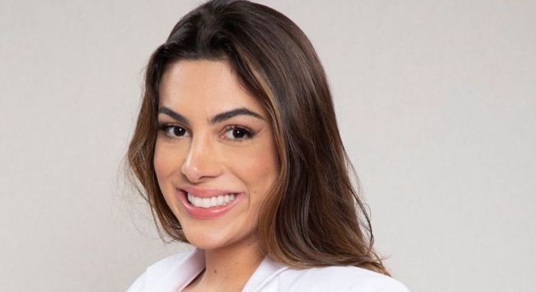 Para a surpresa das amigas da Deolândia e adversários do Grupo B, Pétala pediu para sair de A Fazenda 14 na última segunda (5). A peoa teve uma entrada tímida, mas desabrochou por completo em brigas e discussões emblemáticas! A empresária criou laços fortes de amizade no jogo e mostrou ter muita habilidade em ouvir fofocas. Confira momentos importantes da sua passagem pelo reality rural!