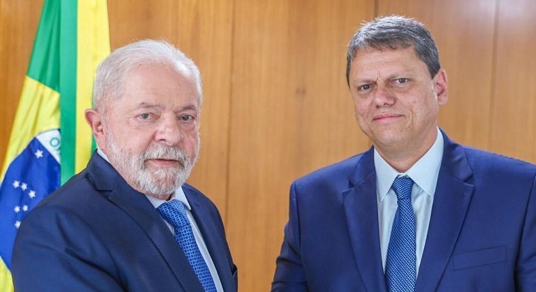 Reunião entre Lula e Tarcísio, governador de SP, no Planalto