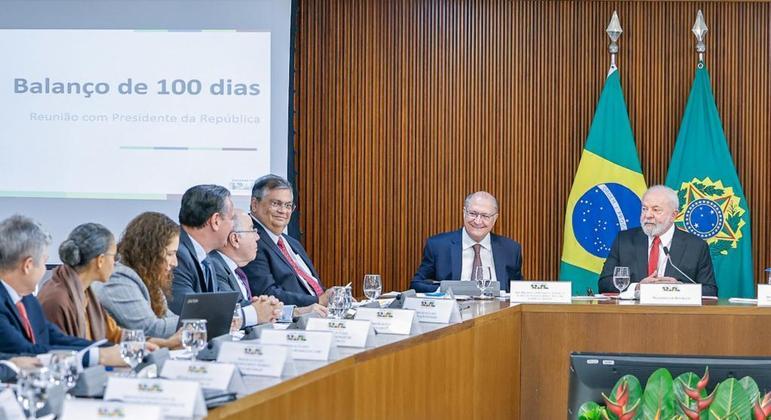 O presidente Luiz Inácio Lula da Silva durante reunião com ministros da área produtiva