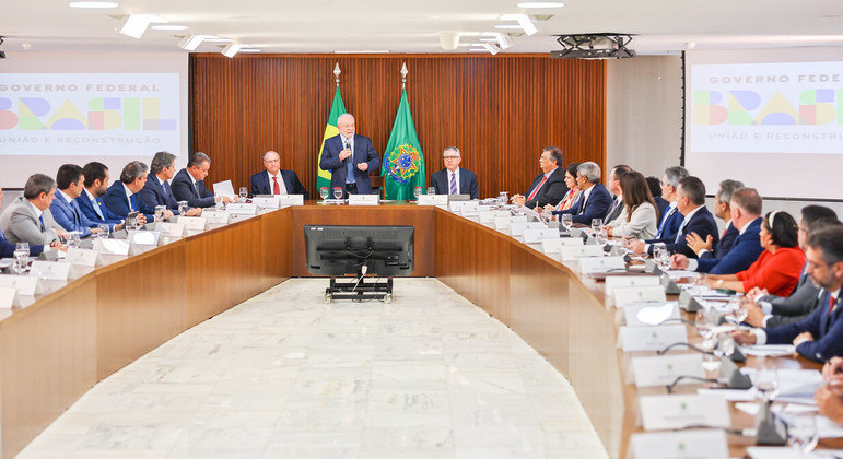 Reunião no Palácio do Planalto entre o presidente Luiz Inácio Lula da Silva e governadores