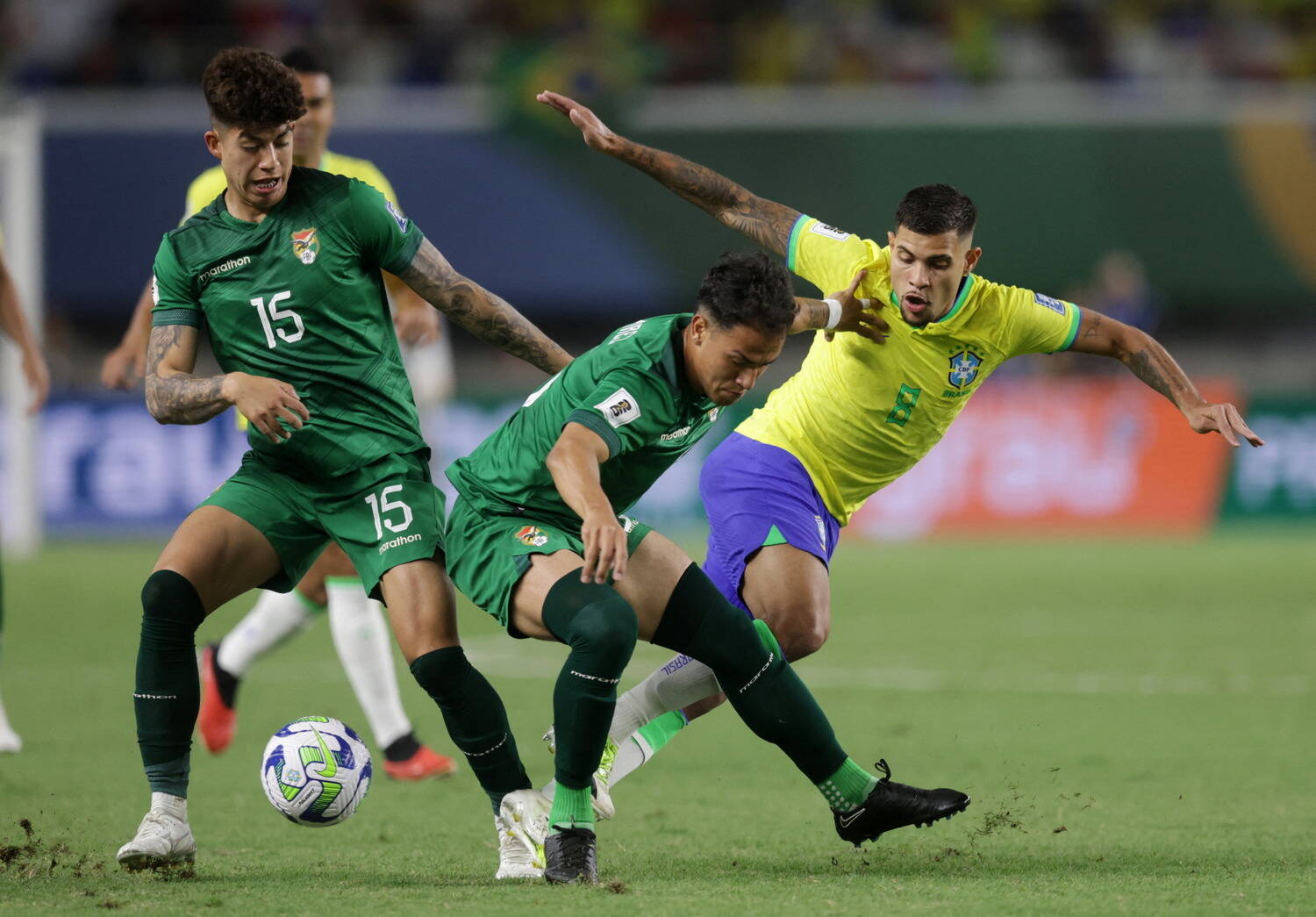 Rodrygo brilha, Neymar faz história, e Brasil goleia a Bolívia em