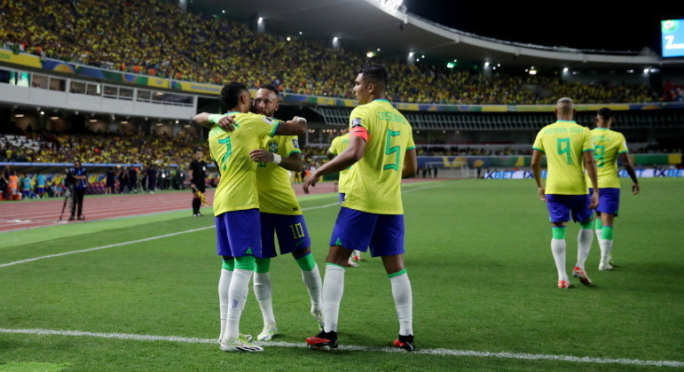 O Brasil estreou com pé direito nas Eliminatórias. Com brilho de Neymar e Rodrygo, a seleção de Fernando Diniz goleou a Bolívia por 5 a 1. Raphinha e Victor Ábrego completaram o placar