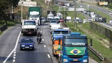 Mesmo com adesão menor, caminhoneiros mantêm greve