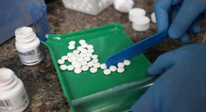 OMS anunciou que continuará os testes