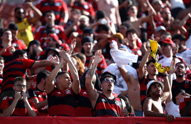 A torcida do Flamengo também marcou presença no Morumbi! Os rubro-negros esperavam uma virada do clube carioca