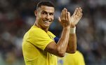 3. Cristiano RonaldoFechando o Top 3, há Cristiano Ronaldo, que com quatro transferências conseguiu movimentar  247 milhões de euros (R$ 1,32 bilhão).A mais lucrativa foi a saída do Real Madrid para a Juventus, por R$ 632 milhões