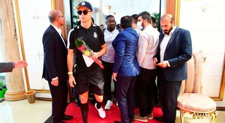 CR7 visita o Irã como jogador do Al-Nassr pela primeira vez
