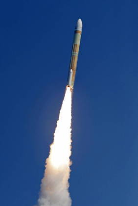 A nave espacial carregava um satélite chamado ALOS-3 (Advanced Land Observing Satellite 'DAICHI-3', Satélite de Observação Avançada da Terra, na tradução simples), que poderia varrer uma área de 70 km do planeta simultaneamente, com um sensor de grande resolução, capaz de detectar detalhes e prevenir desastres naturais