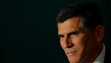 Troca não altera postura de distância da política, diz Santos Cruz