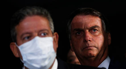 Na imagem, Arthur Lira e Jair Bolsonaro