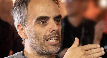 Joel Souza é o diretor do filme Rust